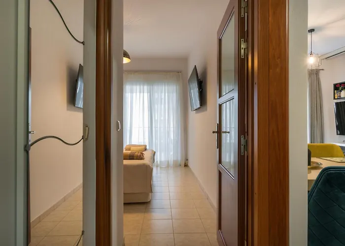 Urban Oasis * Chania (Crete)